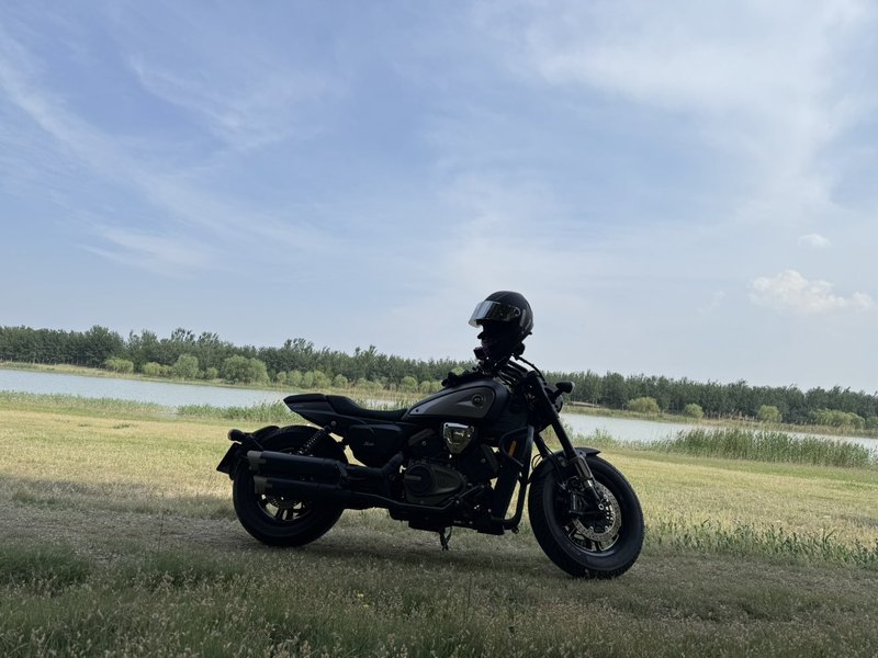 QJMOTOR 闪600
