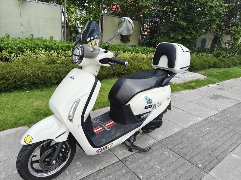 新大洲本田 NS125LA