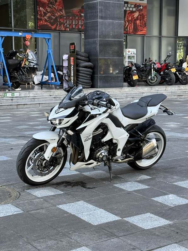 川崎 Z1000
