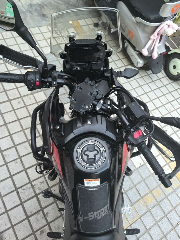 豪爵铃木 DL250