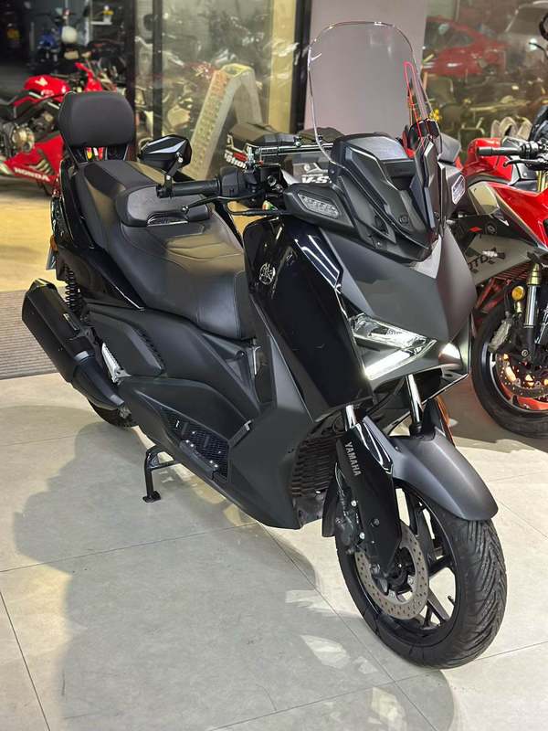雅马哈 XMAX