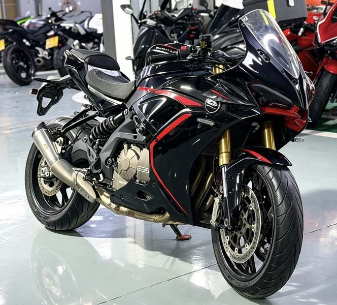 QJMOTOR 赛600