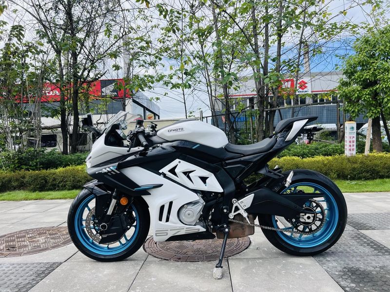春风 675SR