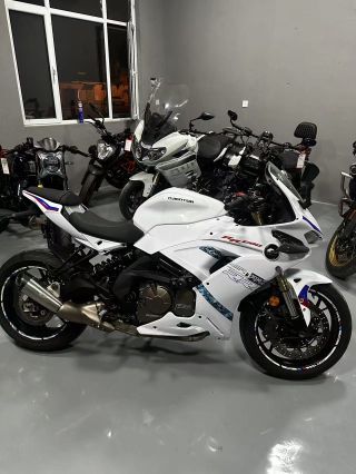QJMOTOR 赛600