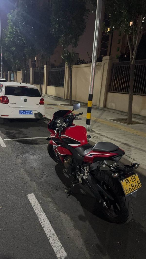 本田DREAMWING CBR500R