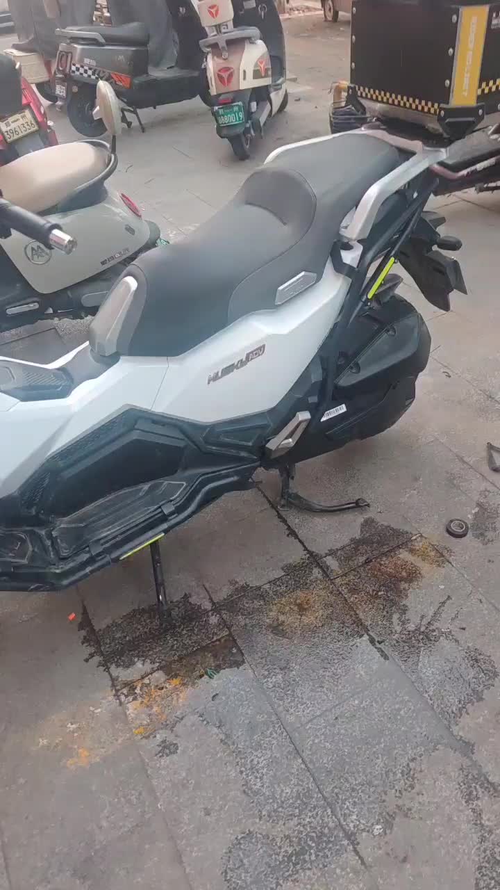 SYM三阳 Husky ADV 150