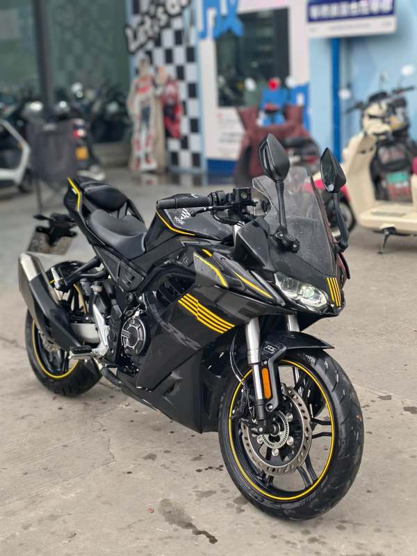 无极 250RR