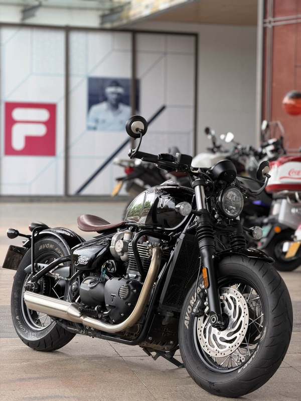凯旋 Bonneville Bobber