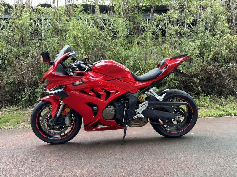 QJMOTOR 赛600