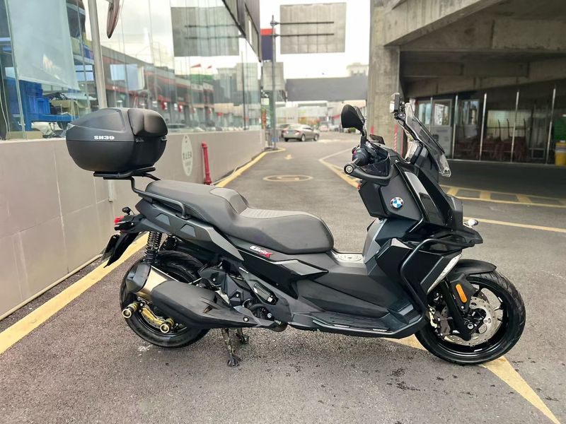 宝马 C 400