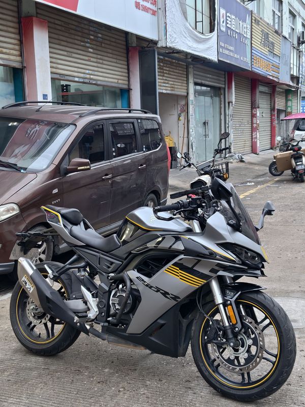 无极 250RR