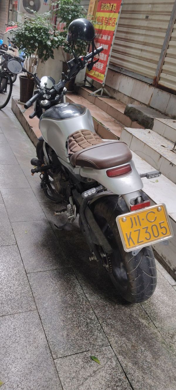 QJMOTOR 逸550