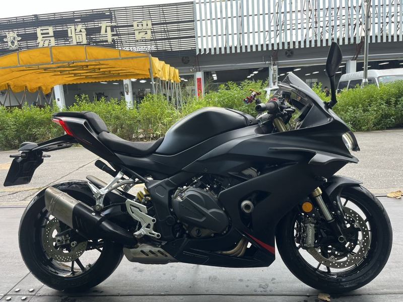 QJMOTOR 赛600