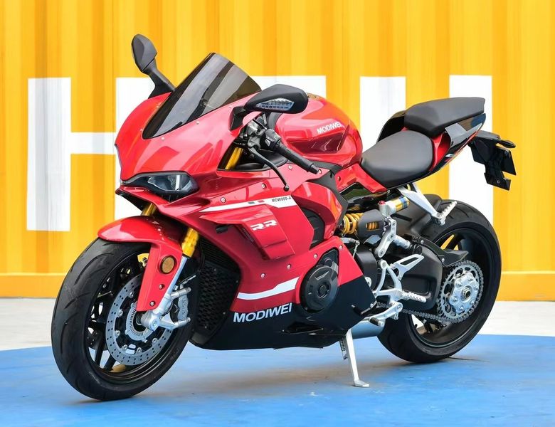 摩迪威 800RR