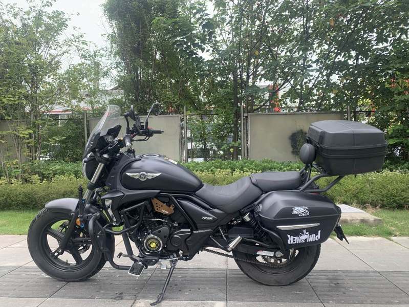 豪爵 TR300