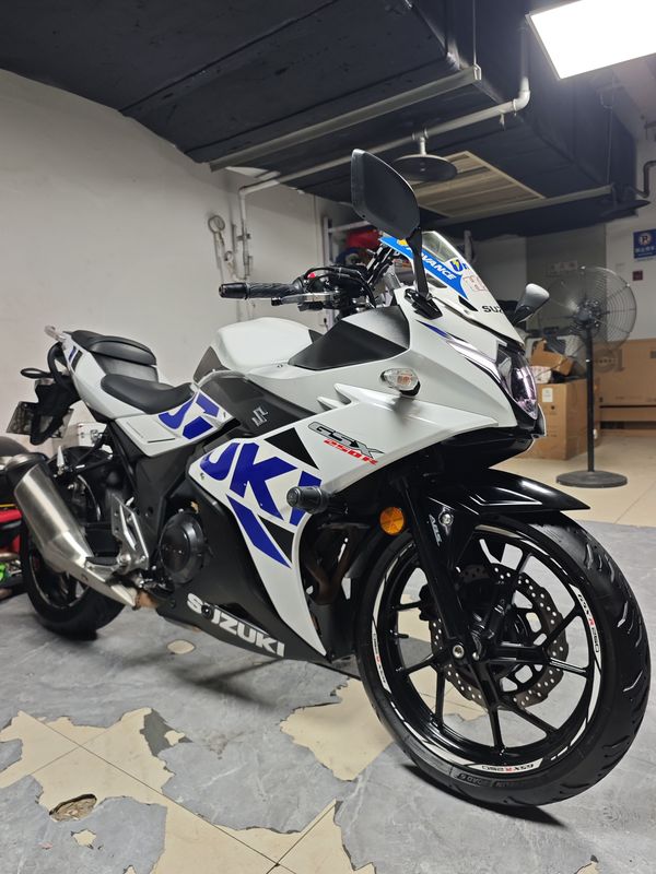 豪爵铃木 GSX250R