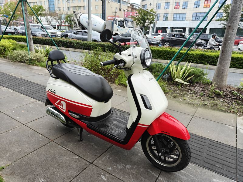 新大洲本田 NS125LA