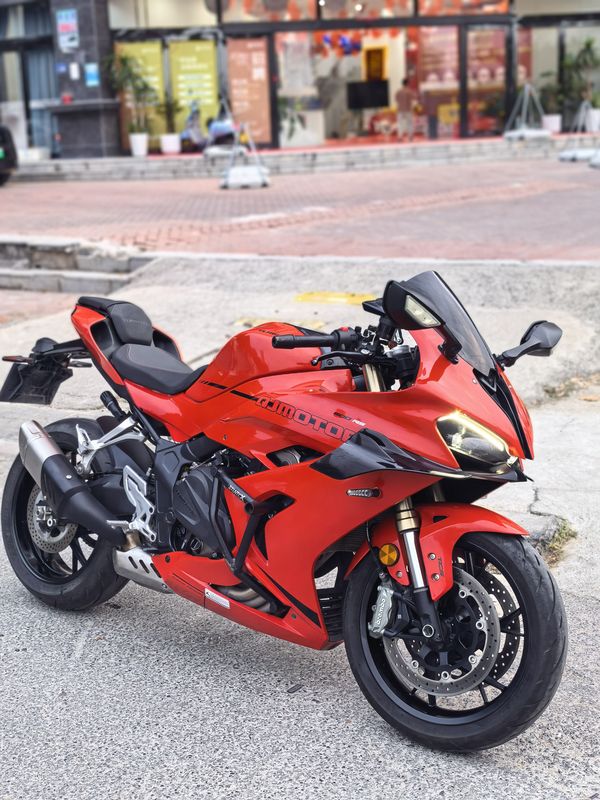 QJMOTOR 赛600