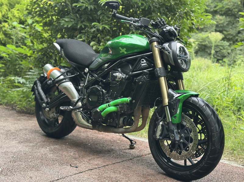 贝纳利 752S