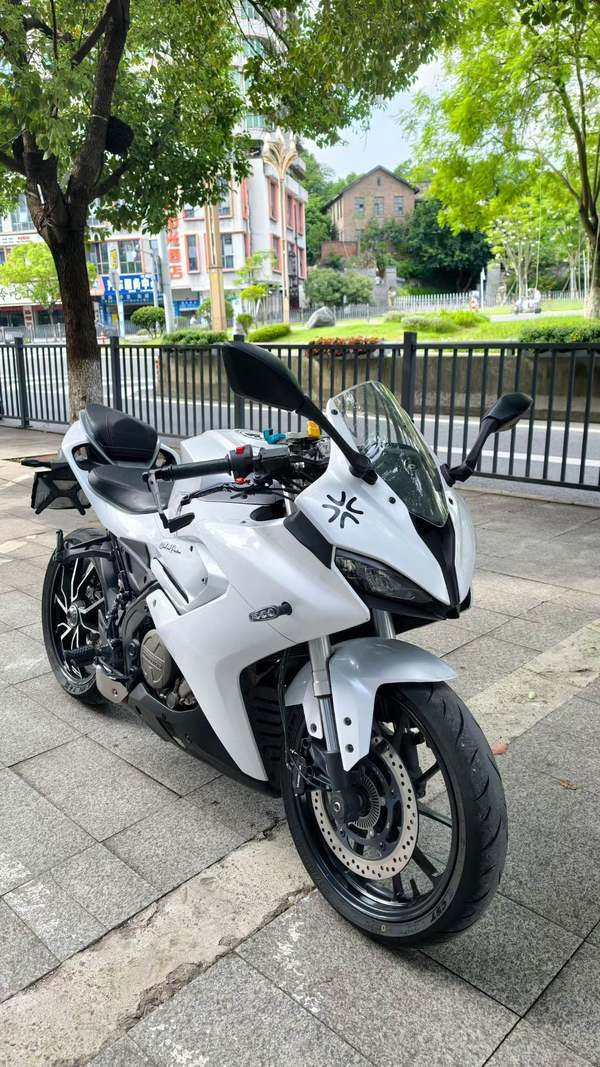 QJMOTOR 赛250