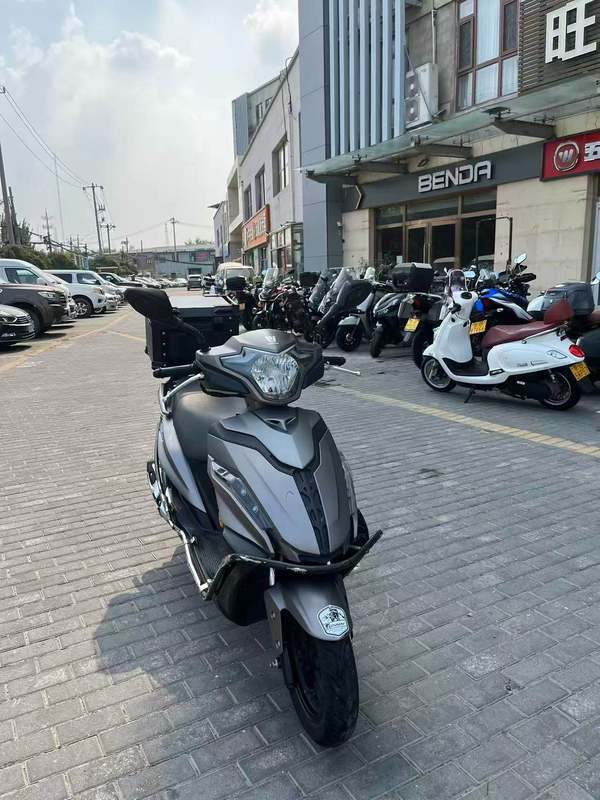 豪爵 USR125 