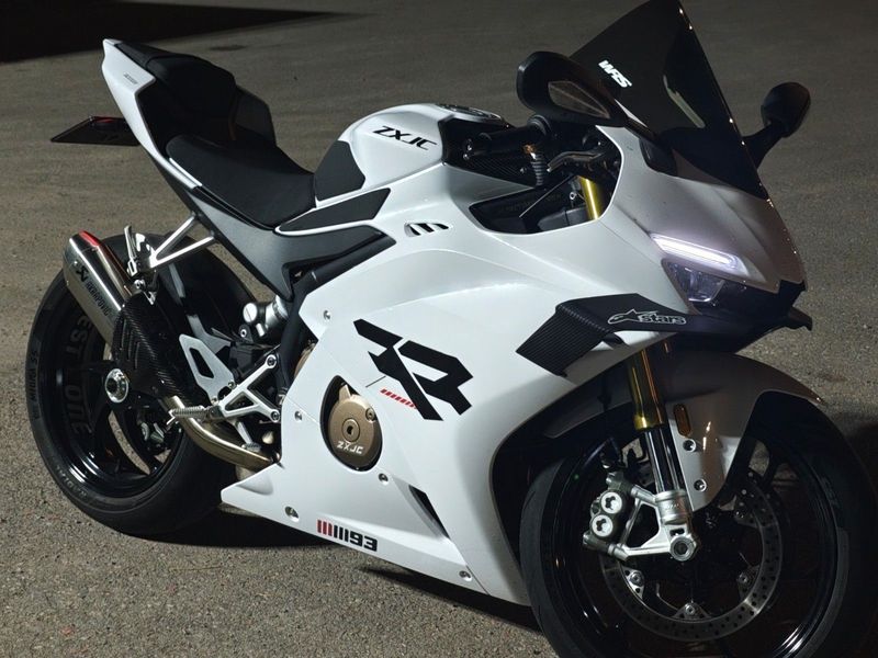 张雪机车 500RR