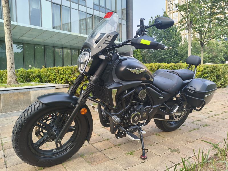 豪爵 TR300
