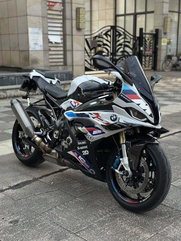 宝马 S 1000 RR