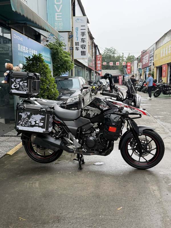 豪爵铃木 DL250