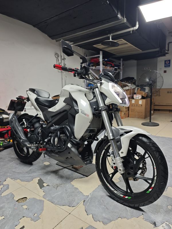 贝纳利 小迅龙 BN150S