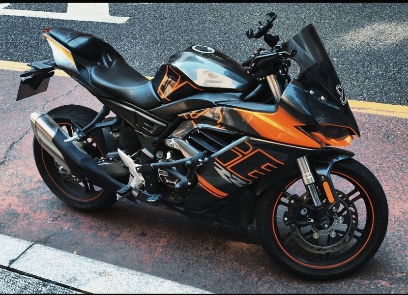 无极 250RR