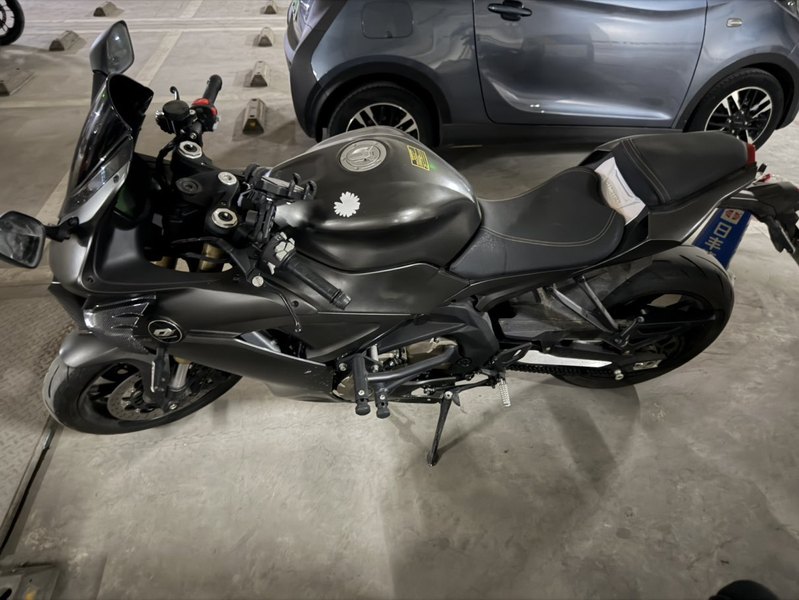 QJMOTOR 赛600