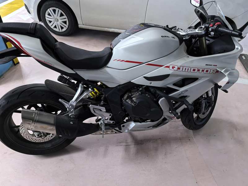 QJMOTOR 赛600