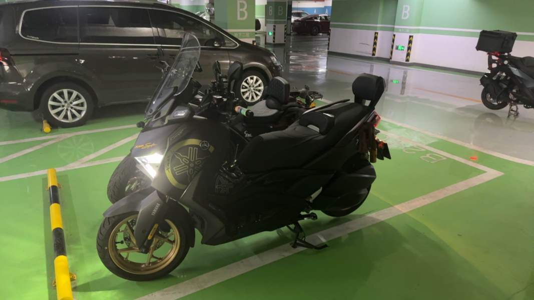 雅马哈 XMAX