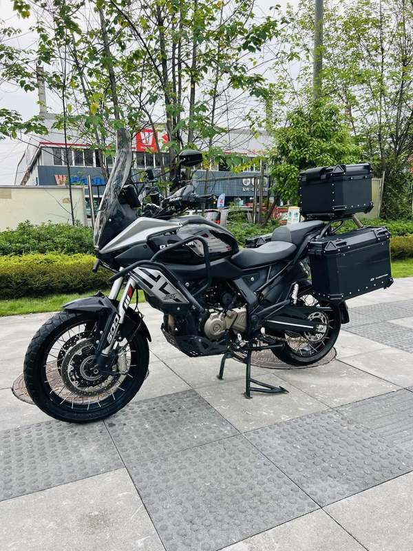 QJMOTOR 骁550