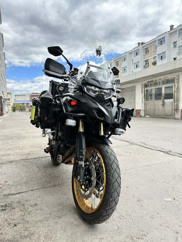 贝纳利 TRK552