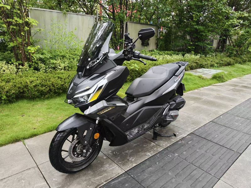 无极 翼龙 SR150R