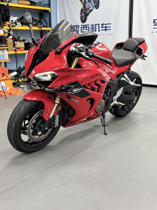QJMOTOR 赛600