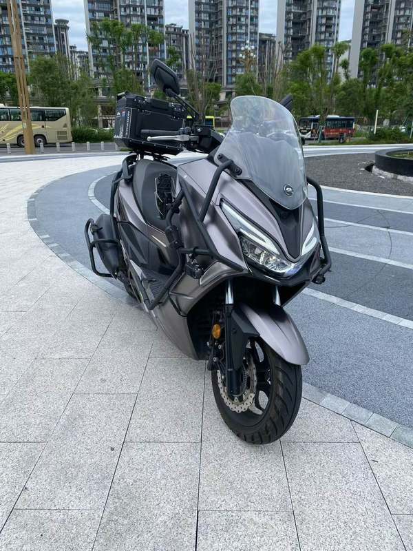 QJMOTOR 鸿250