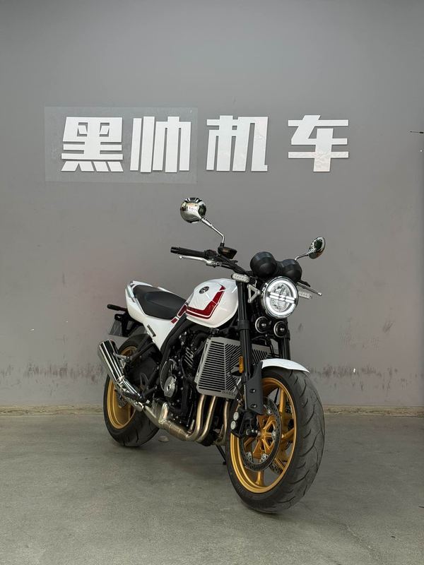 张雪机车 500F