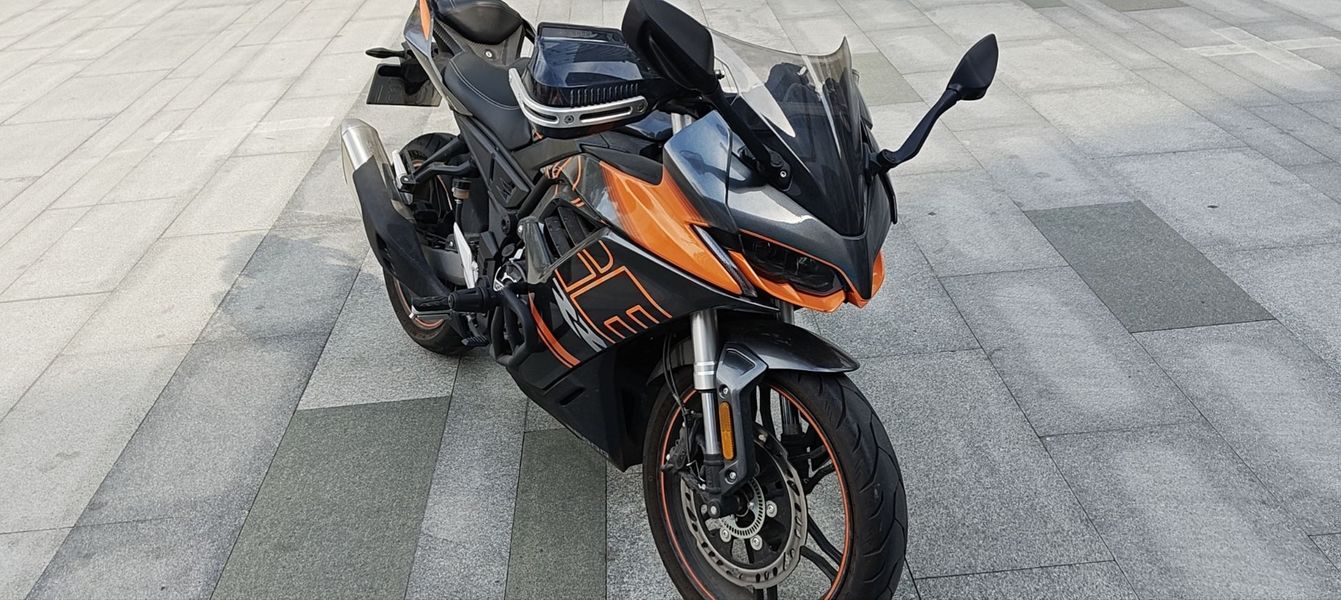 无极 250RR