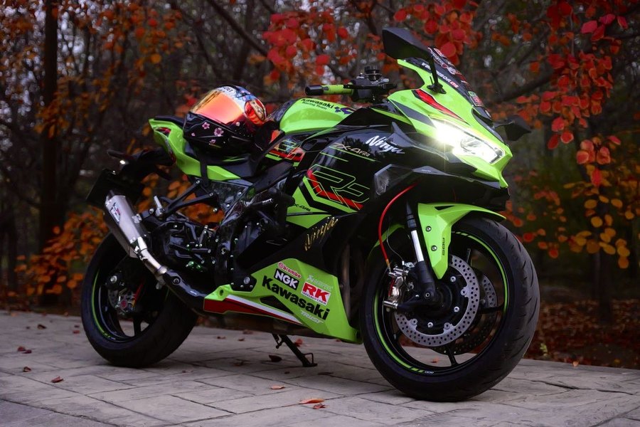 川崎 ZX-4R