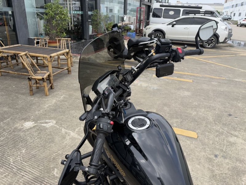 豪爵 TR300