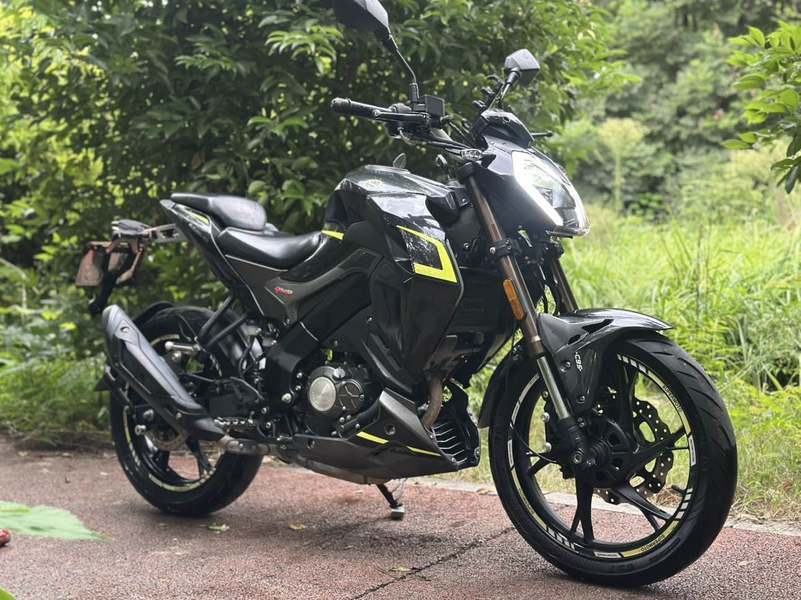 贝纳利 小迅龙 BN150S