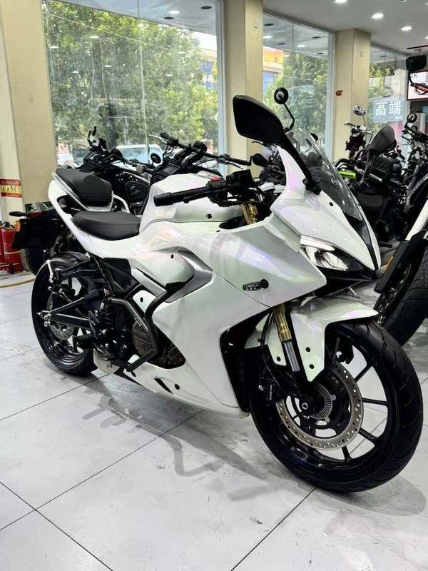QJMOTOR 赛250