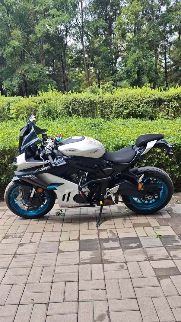 春风 675SR