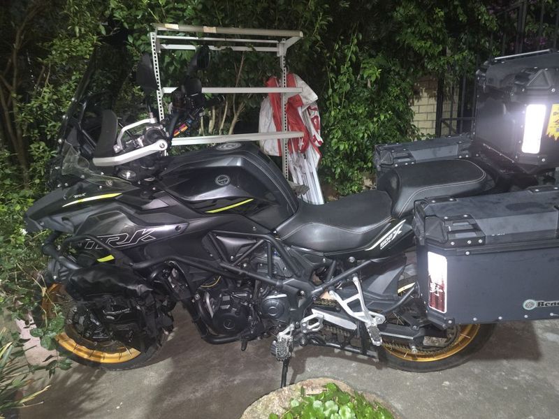 贝纳利 金鹏 TRK502