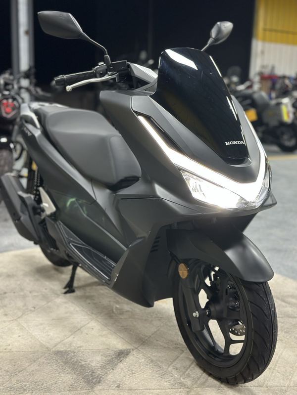 五羊本田 PCX