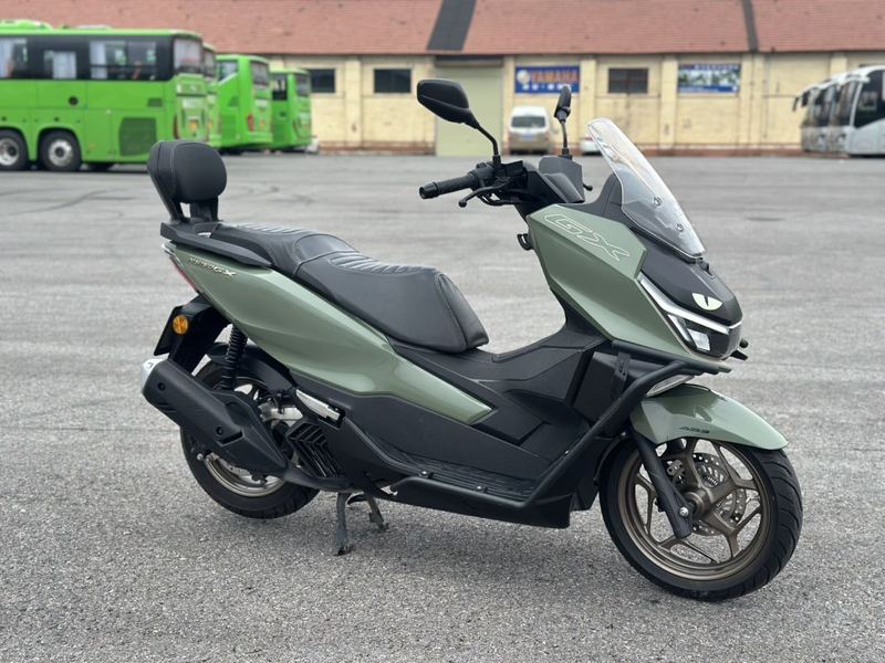 新大洲本田 NS150GX