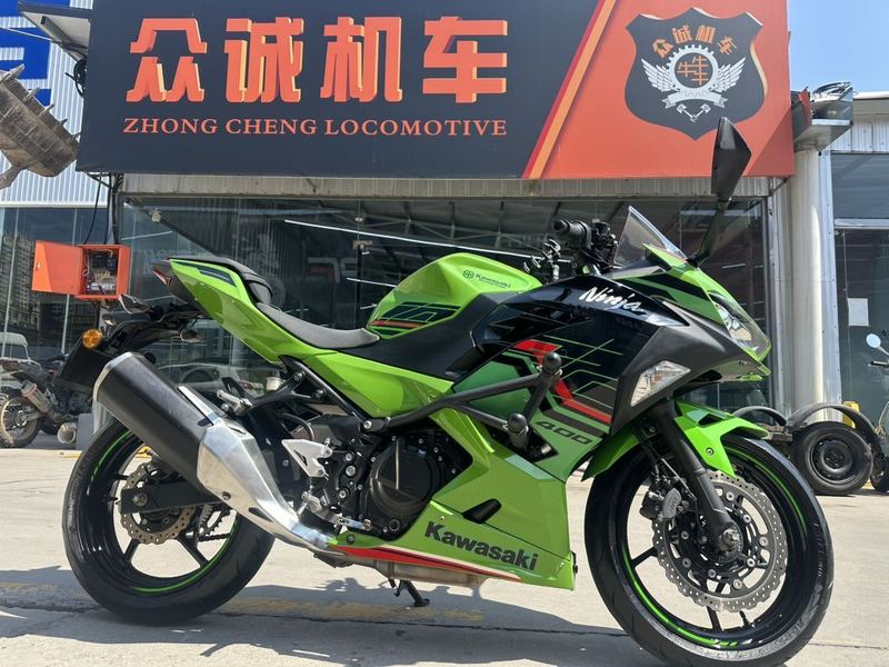 川崎 Ninja 400